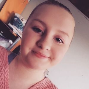 Meet your Posher, Alicia